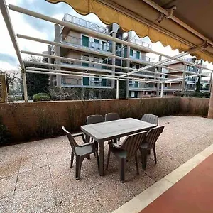 Tranquillo Con Patio E Piscina Appartamento